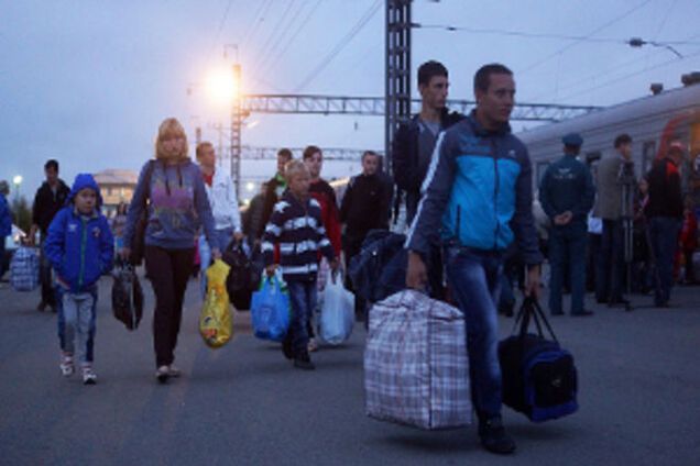 Яценюк призвал 1,3 миллиона переселенцев судиться с Россией в ЕСПЧ