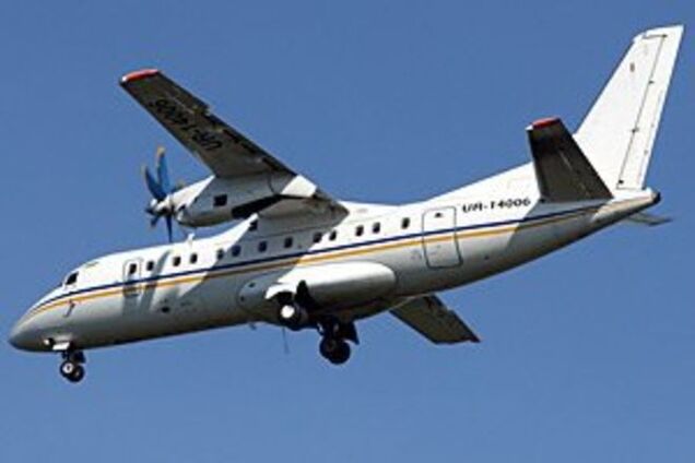 Росія зупиняє виробництво літаків АН-140 через українські санкції