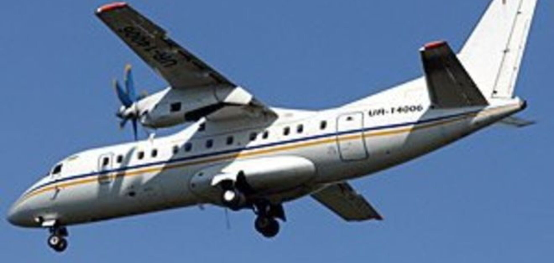Росія зупиняє виробництво літаків АН-140 через українські санкції