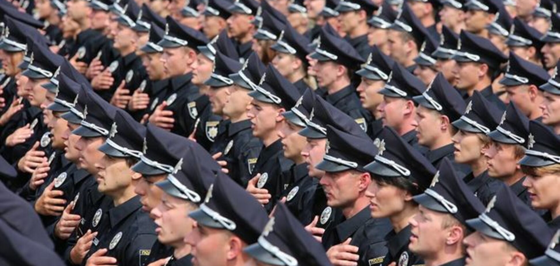 Нова поліція опублікувала звіт про перший день роботи