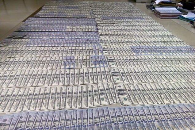 Куди йдуть хабарі: юрист пояснив, що відбувається з цінностями, вилученими у корупціонерів