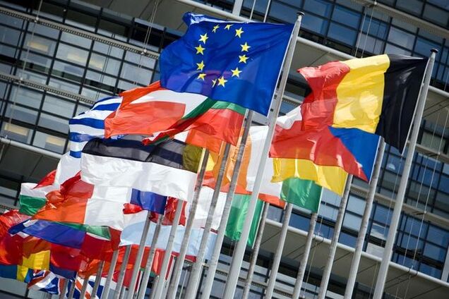 Туск созвал экстренный саммит лидеров ЕС из-за Греции