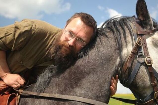 Один из первых российских мультимиллионеров покинул страну