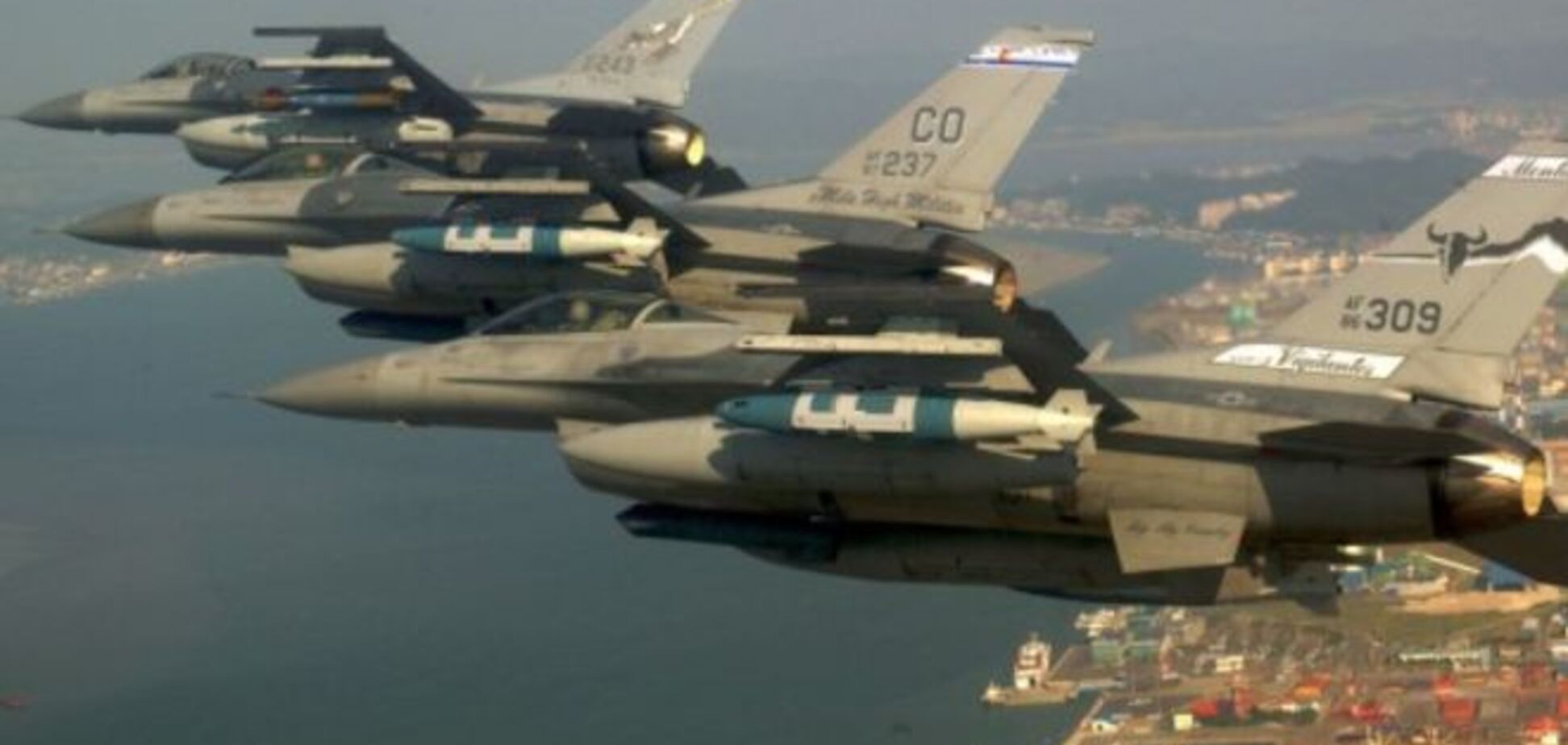 Шесть турецких истребителей вторглись в воздушное пространство Греции