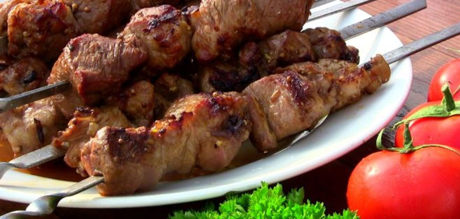 Как не отравиться мясом в жару: 5 важных правил