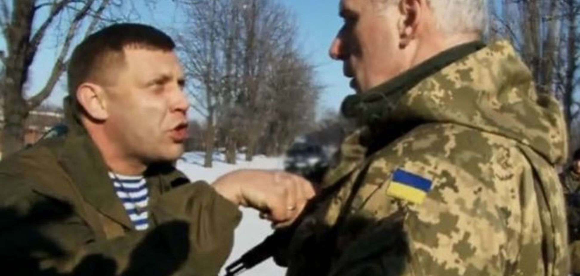 Украинский полковник рассказал, как террорист Захарченко тыкал его пальцем в грудь