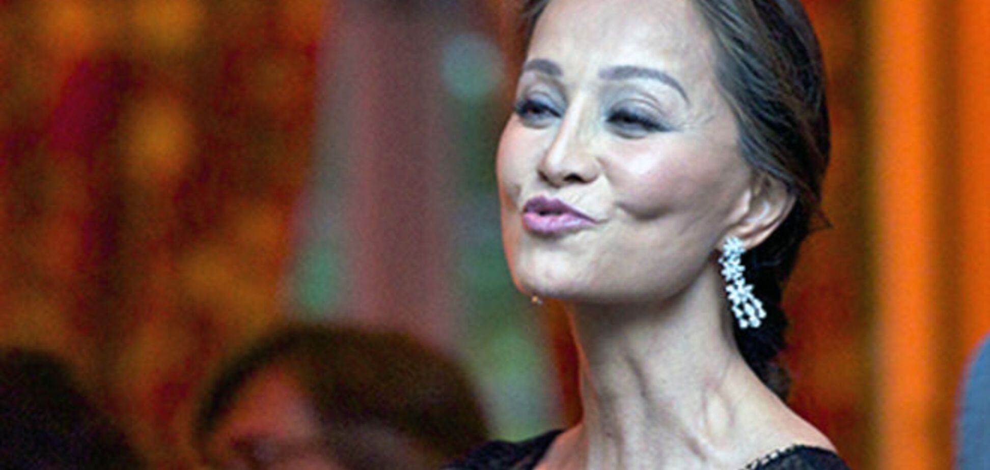 64-летняя мама Энрике Иглесиаса увела из семьи нобелевского лауреата