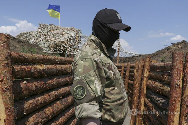 Терористи обстріляли КамАЗ бійців АТО: є втрати