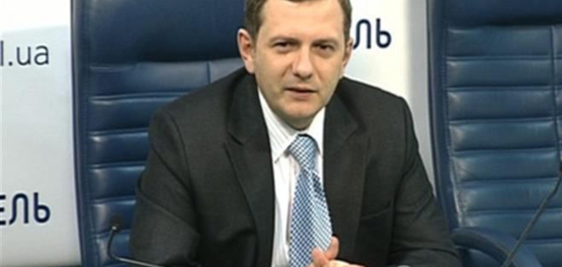 Устенко: дефолт Греции дойдет до Украины по трем 'каналам'