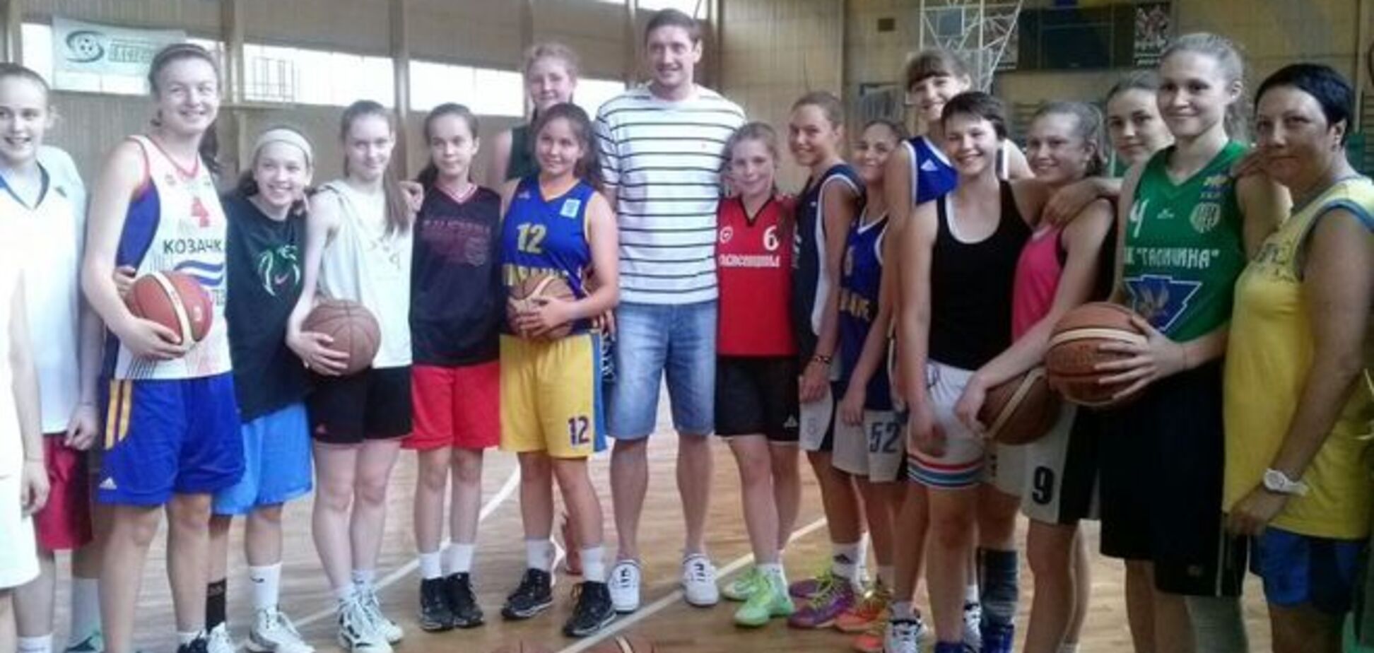 Звездный баскетболист посетил тренировку сборной Украины