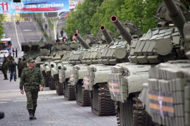У Захарченко уже шьют украинские флаги - готовятся к выборам