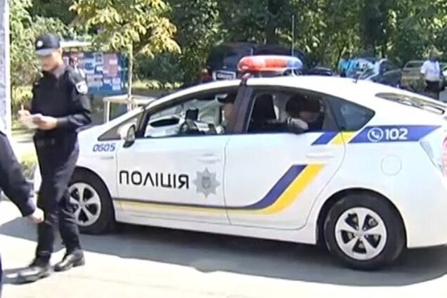 У Києві чоловік із посвідченням учасника АТО погрожував продавцю в аптеці