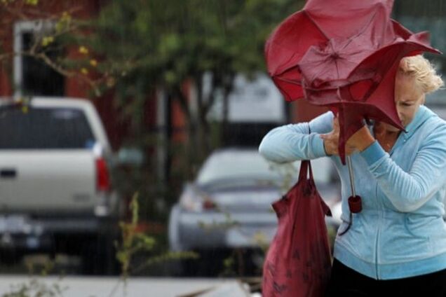 Грозы и шквалы. В Украине объявили штормовое предупреждение