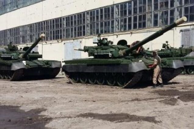 Украинская армия получила модернизированные танки Т-80