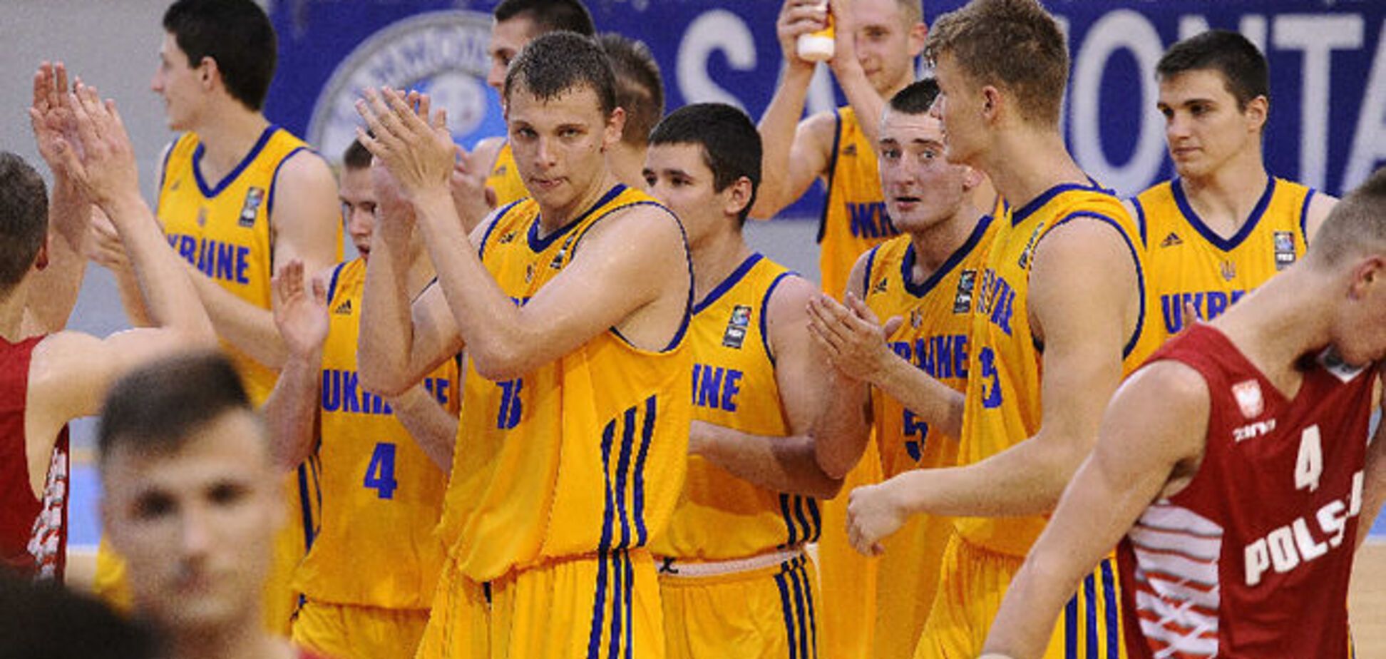 Украина эффектно победила Россию на молодежном Евробаскете