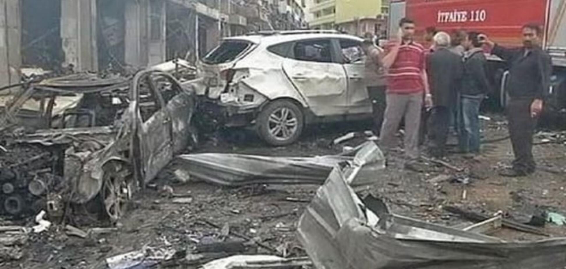 В Турции началась охота на полицейских: еще четверо убиты взрывом