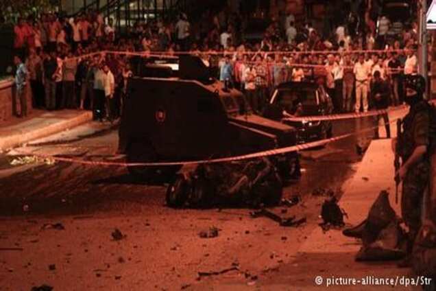 Десятеро поранених внаслідок теракту у Стамбулі