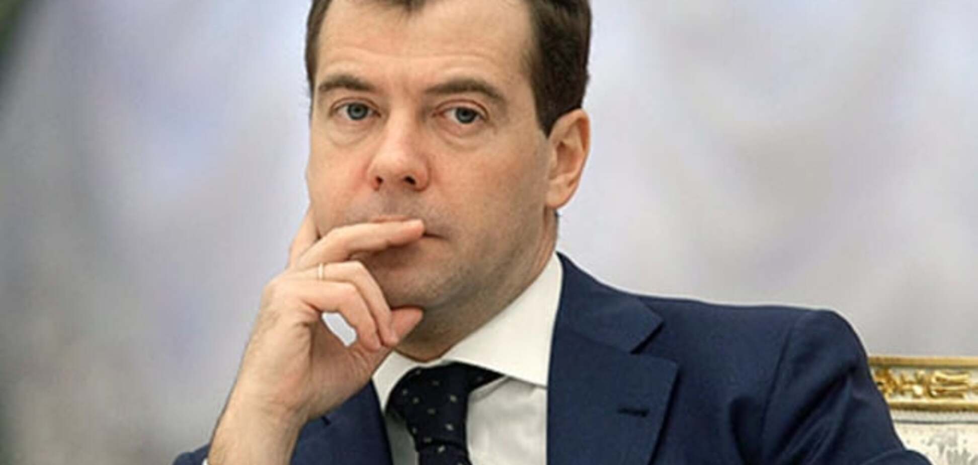Медведев решил ограничить поголовье скота во дворах россиян