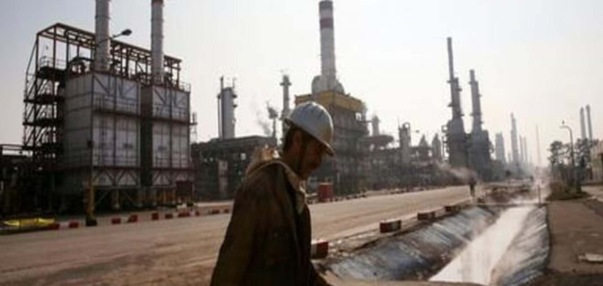 Світовий банк: Ціна на нафту в 2016 році впаде на 20 відсотків