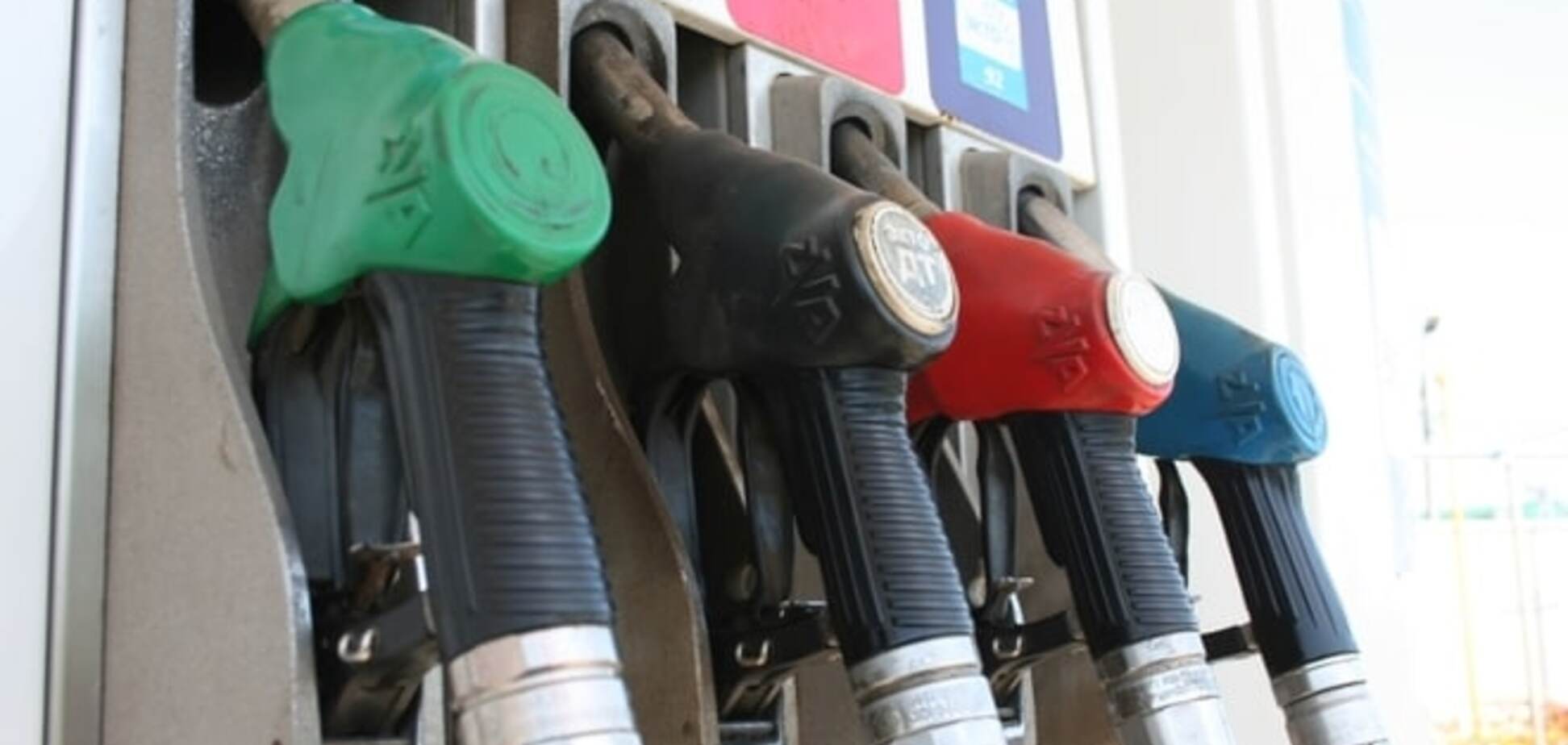 Сеть АЗС Коломойского в Крыму пустят с молотка