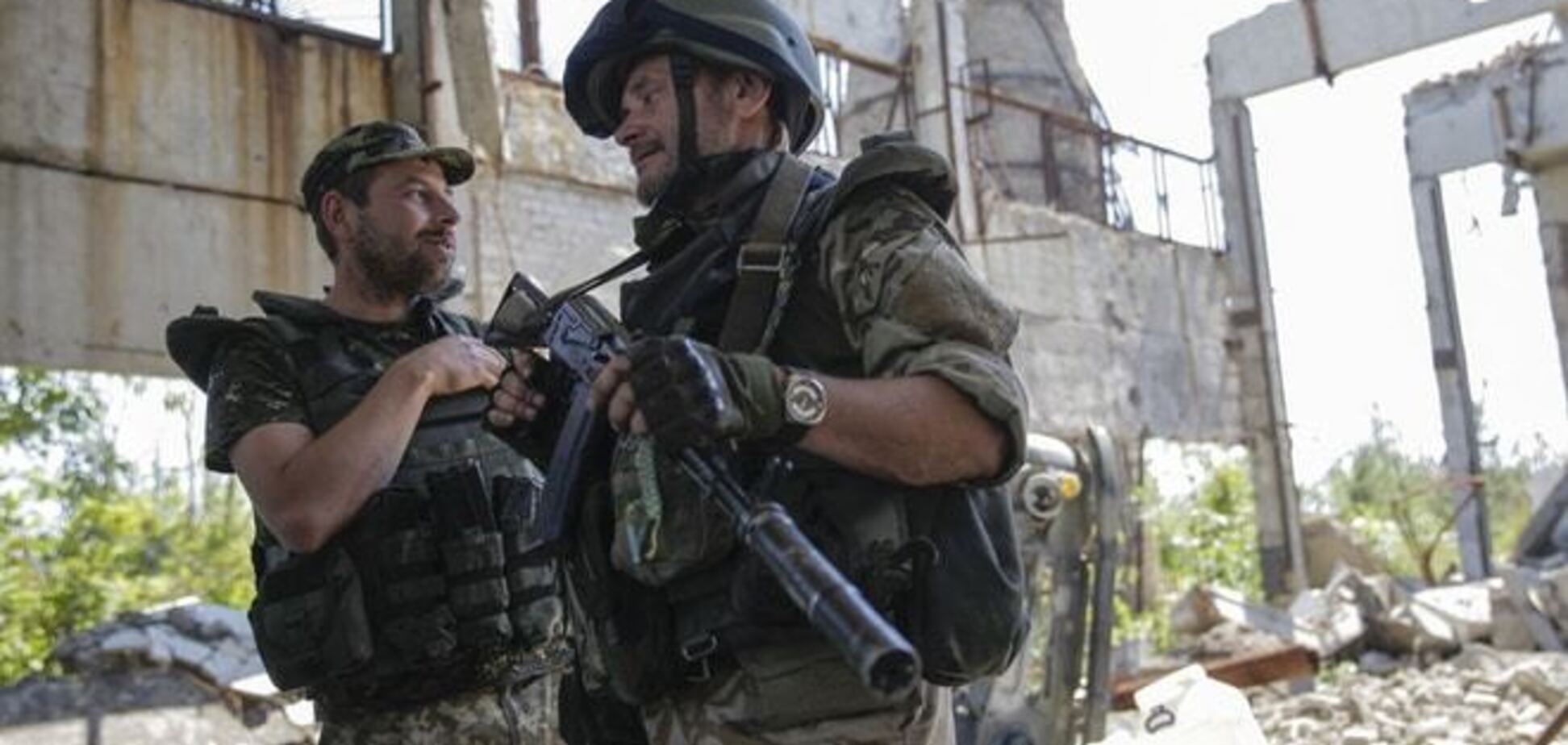 На Донбассе спецназ вытащил разведчиков из засады террористов