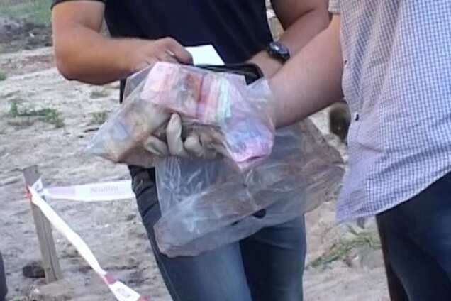 В Киеве парень с молотком ограбил обменник