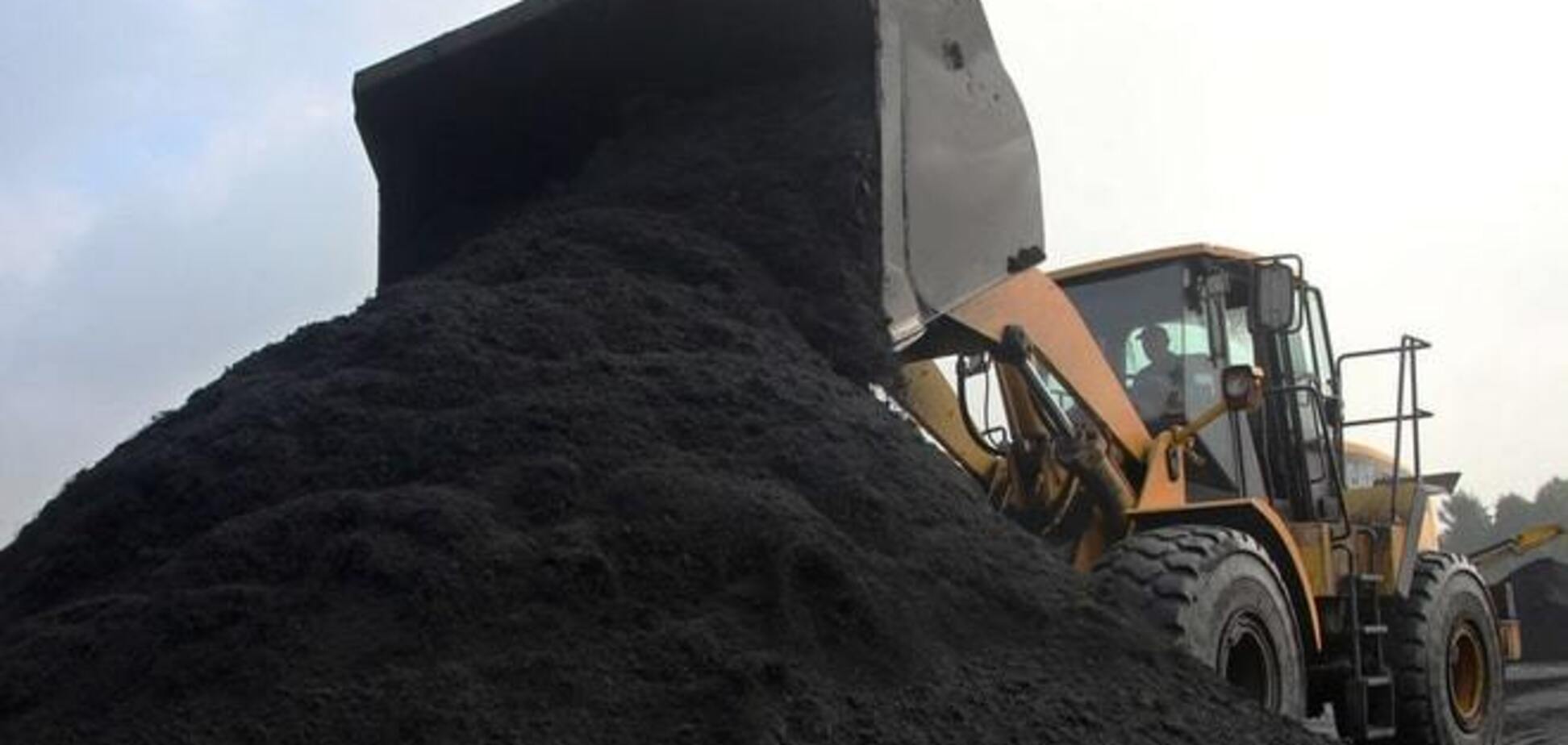 Яценюк вирішив вивозити вугілля із зони АТО через Росію