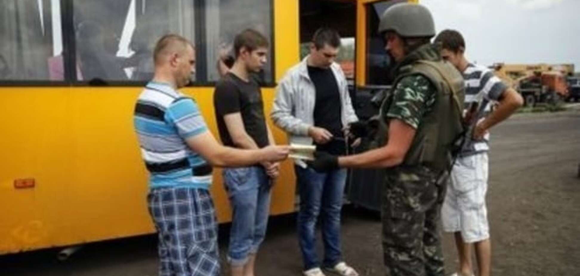 Военкоматы продолжили 'сафари' на улицах Харькова: фотофакт