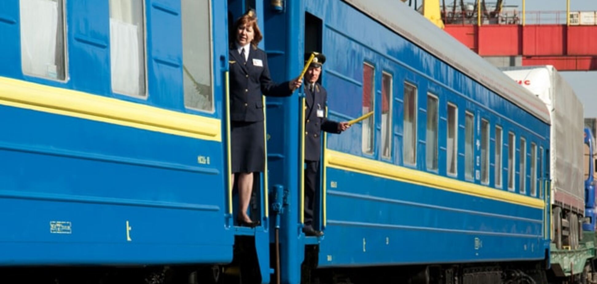 Отоспаться не удастся: 'Укрзализныця' отменит ночные поезда