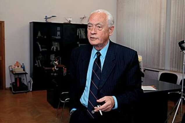 Российский академик о ситуации в России: если можете - уезжайте!