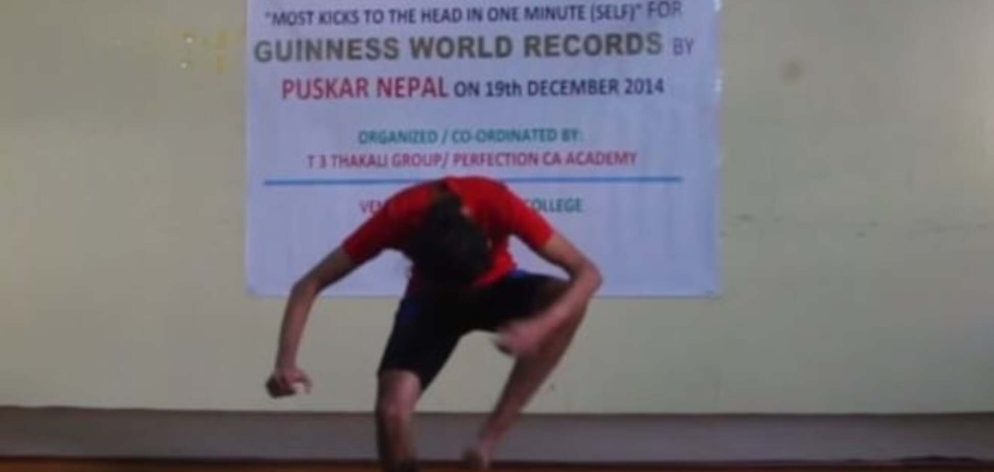 Азиат установил мировой рекорд по ударам ногой в голову: шокирующее видео