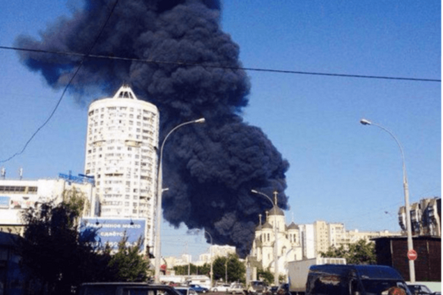'Атомна війна'. У Москві рвонуло і спалахнула пожежа: всі подробиці