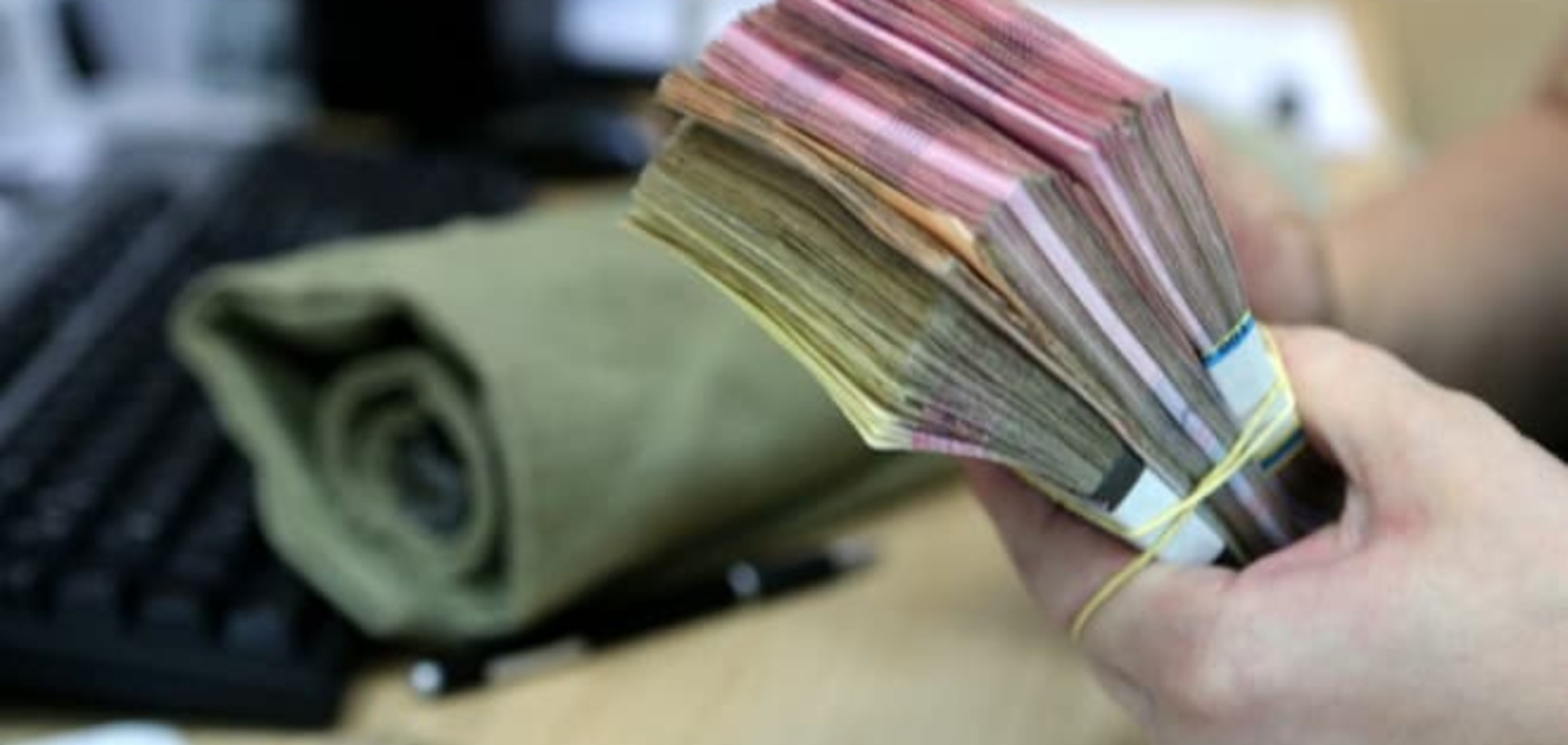 Каждый работник Фонда гарантирования вкладов обходится в 225 тыс. грн