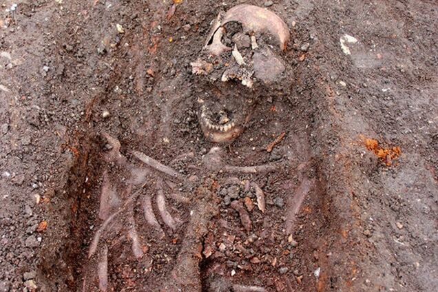 В Лондоне обнаружено массовое захоронение погибших от чумы: фотофакт