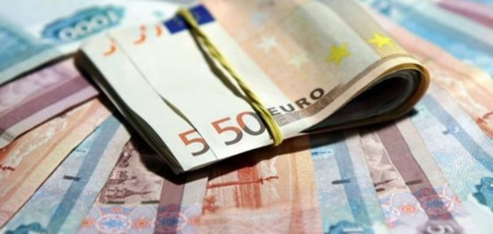 Падіння рубля триває: євро оновив черговий максимум