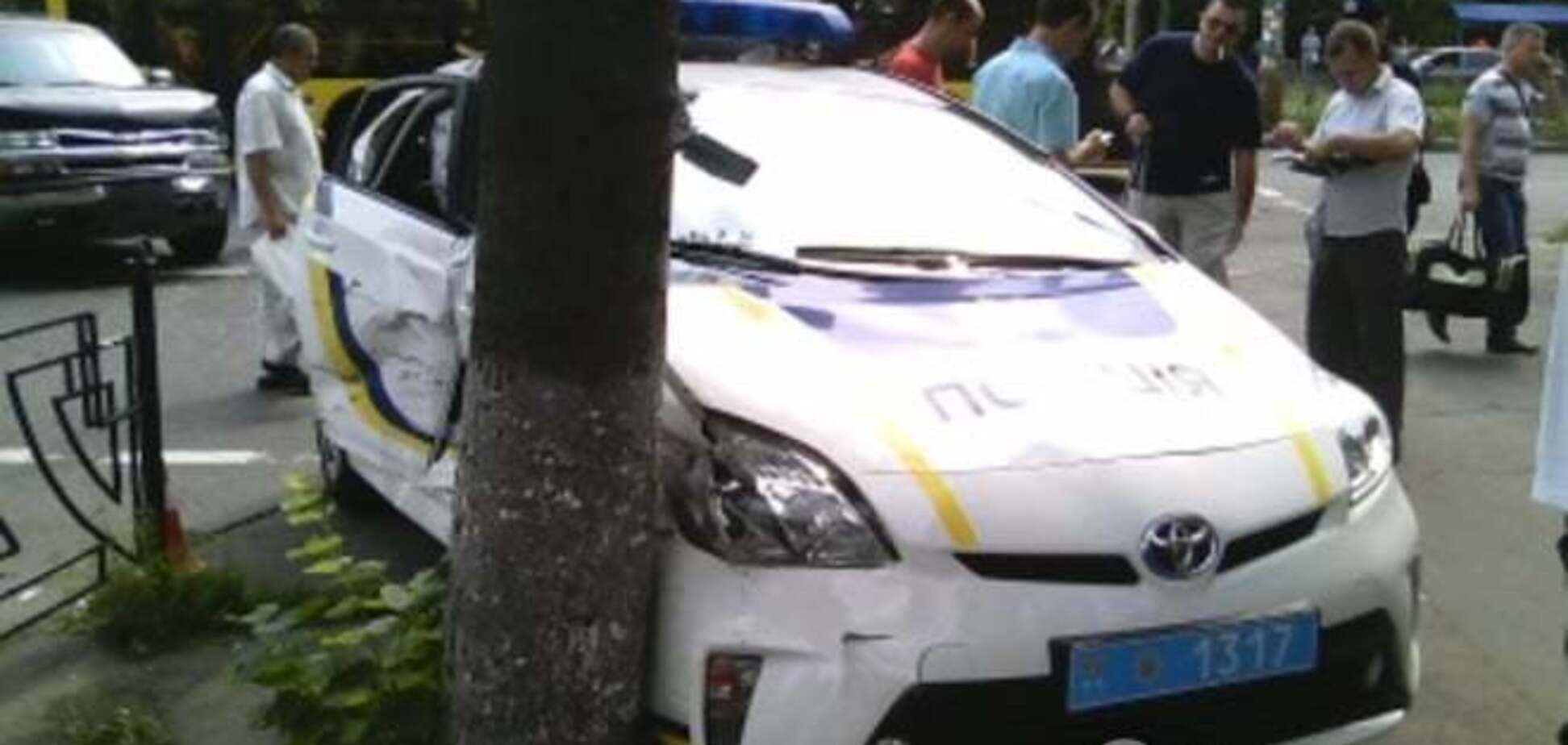 У Києві авто поліції потрапило у ДТП: є постраждалі