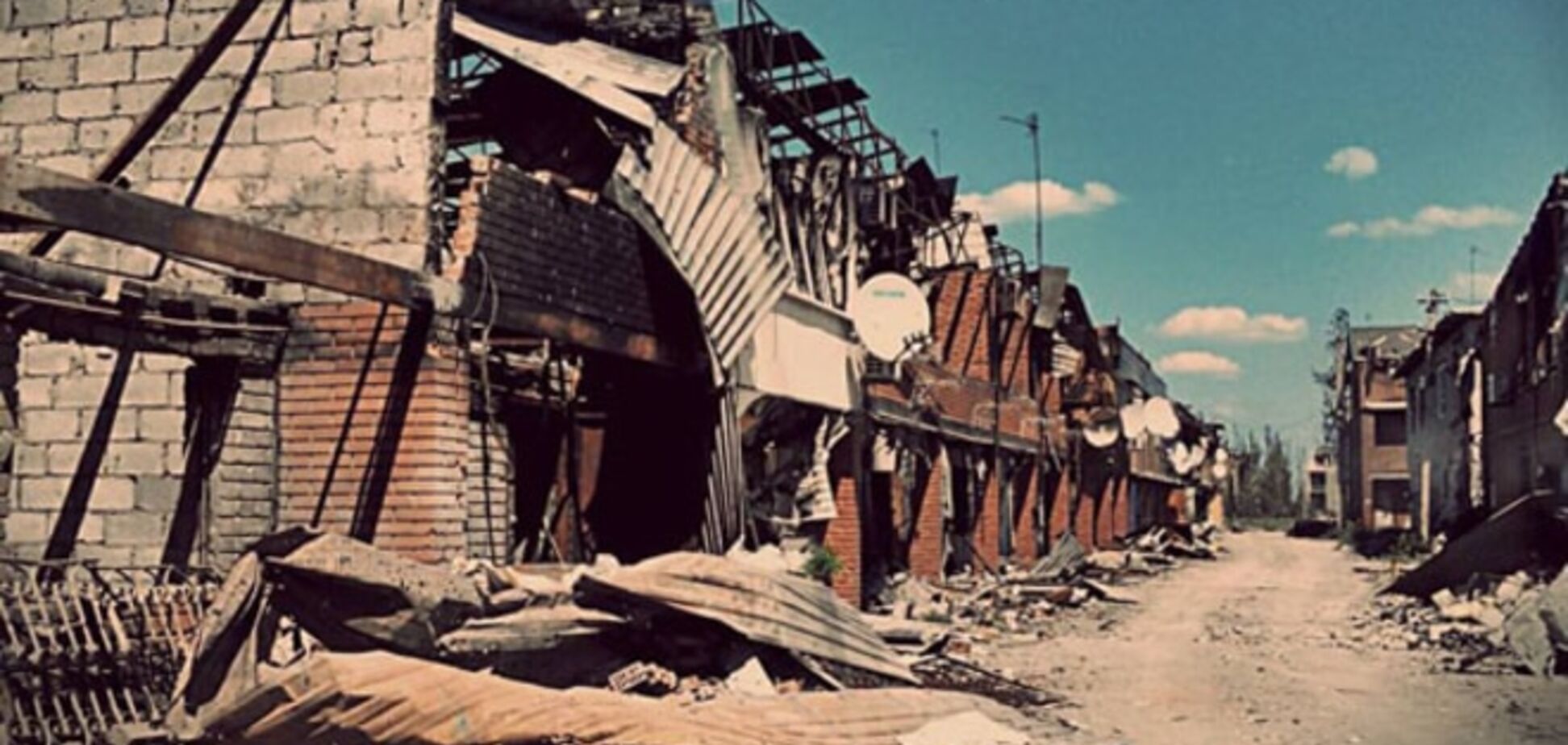 Враг активизировался на Донбассе: 'Грады' и разрушенные дома