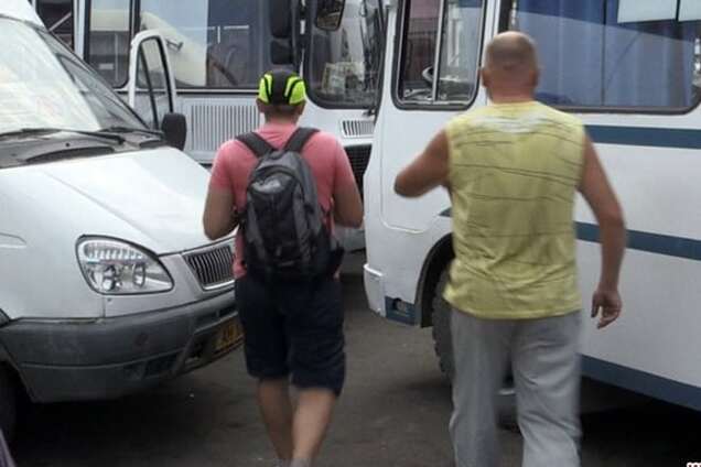 Понял, что натворил: в Житомире водитель автобуса, обидевший инвалида АТО, оплатил ему такси