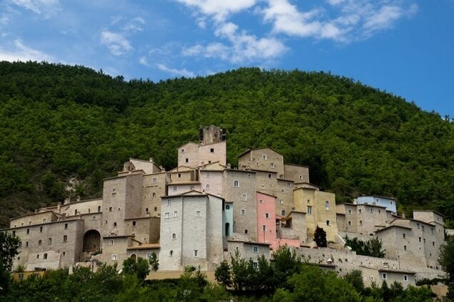 Охотники за призраками: Италия нашла оригинальный способ спасения экономики