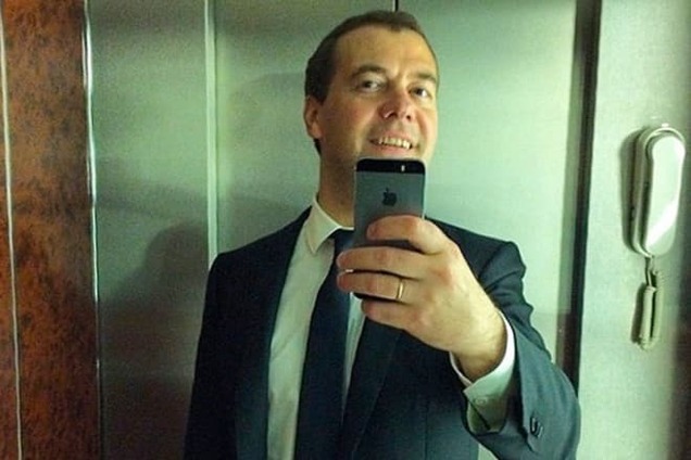 Медведев против рыбы