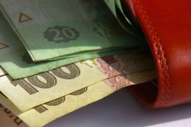 На грани абсурда. Зарплаты в Украине могут обложить ЕСВ по ставке от 82% до 205%