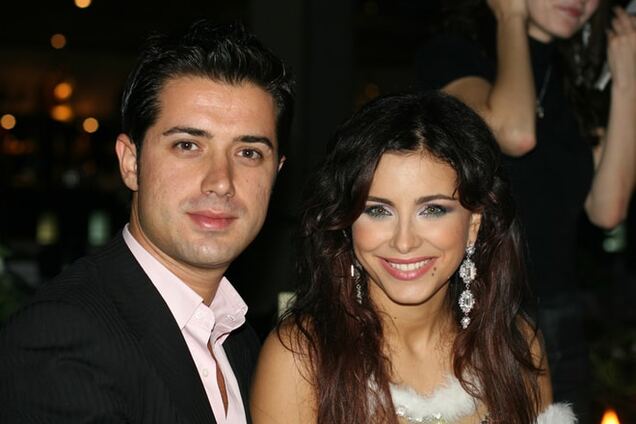 Лорак в честь годовщины свадьбы показала фото в подвенечном платье с мужем