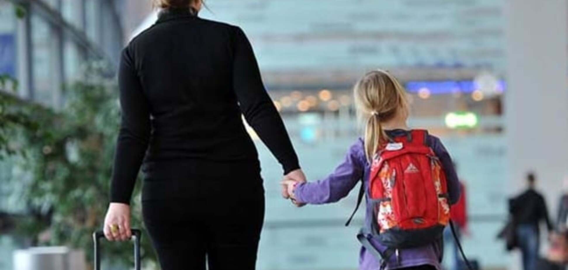 Оккупанты перестали пускать в Крым детей по украинским доверенностям