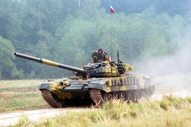 Вражеский танк начал хаотичный обстрел на Луганщине