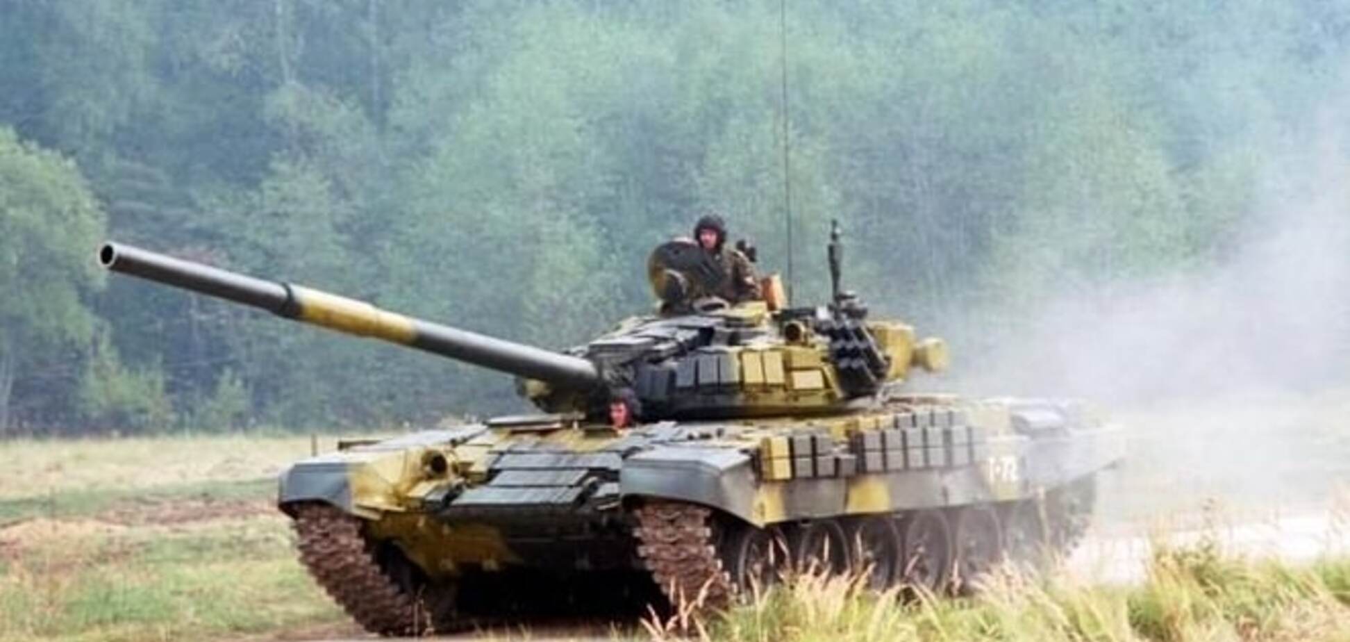 Вражеский танк начал хаотичный обстрел на Луганщине