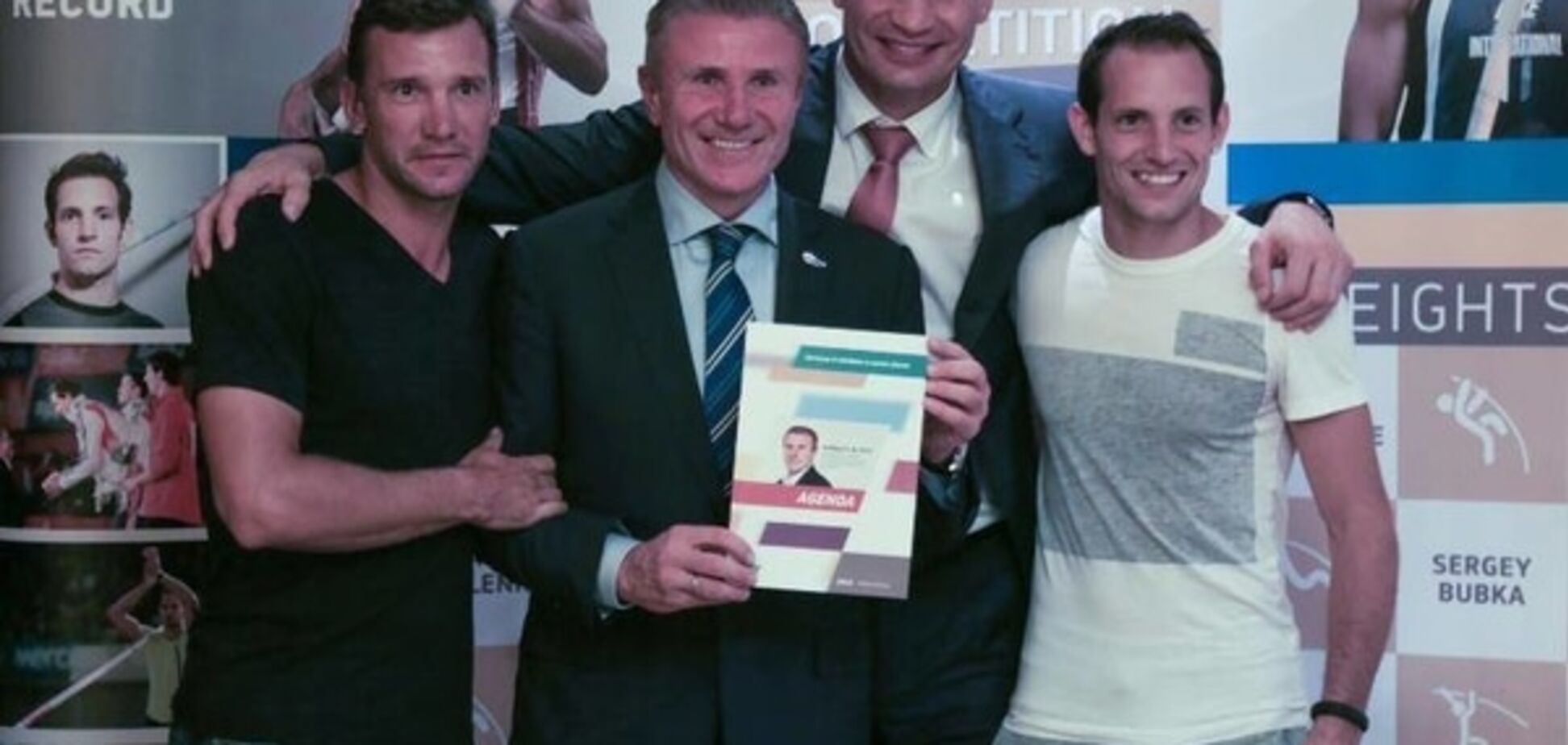 Шевченко и Кличко повели Бубку в президенты: фотоофакт