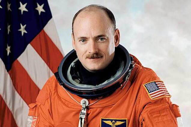 Астронавт заснял вспышки северного сияния: впечатляющее видео