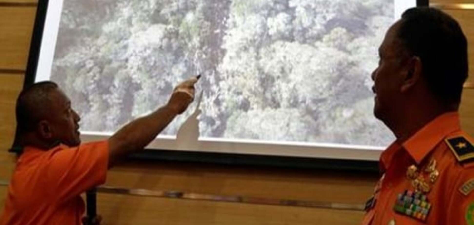 В Індонезії знайшли тіла всіх 54 жертв авіакатастрофи літака Trigana Air