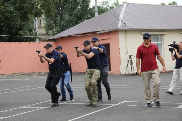 Саакашвили показал новых одесских полицейских