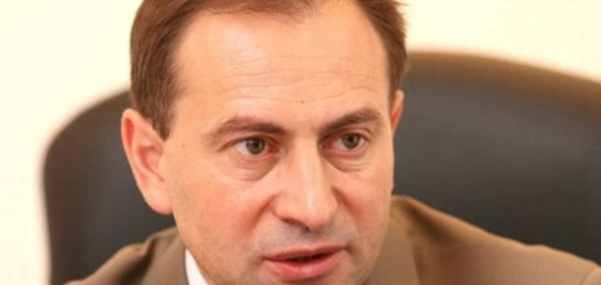 Кивалов и при нынешней власти остался 'главным юристом' страны - Томенко